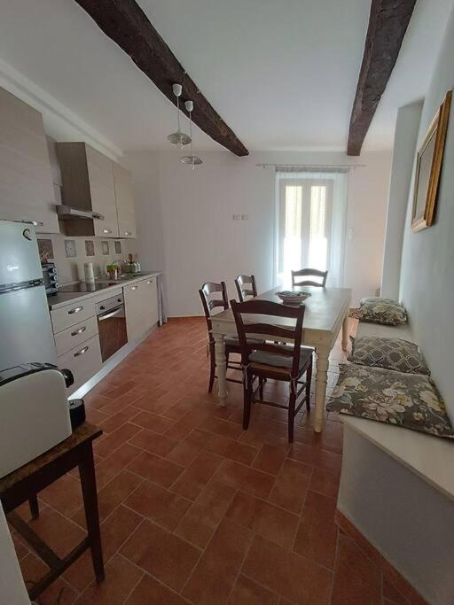Appartamento Il Girasole Cetona Exterior foto